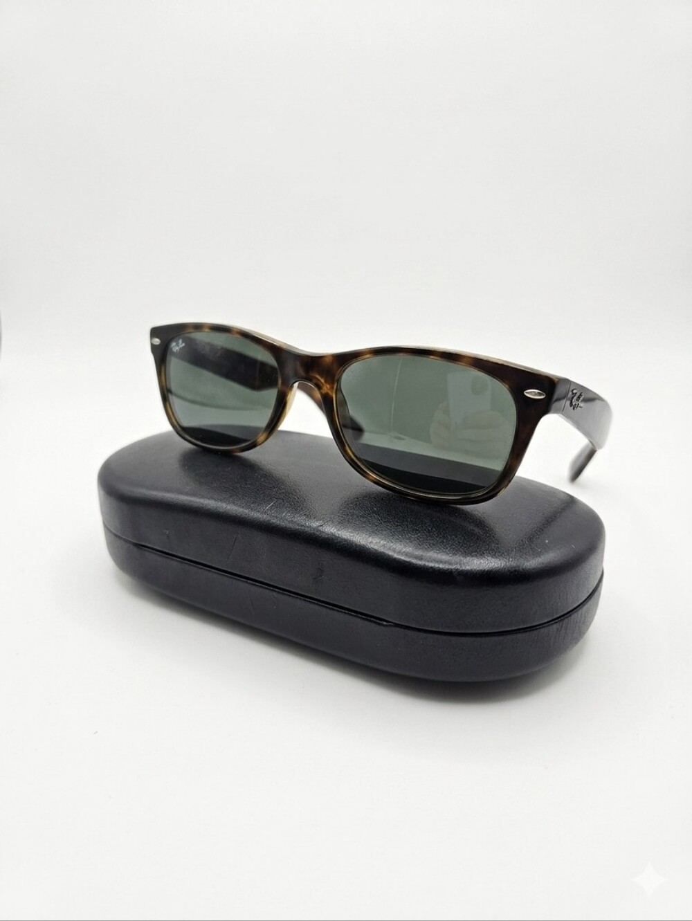 Ray-Ban RB2132 New Wayfarer 902 Tortoise Frames | 52-18  Lenses Need Replacement